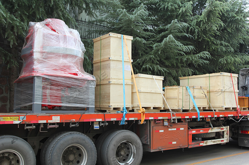 圆锥破碎机轧臼壁工作原理及优势 圆锥破碎机轧臼壁工作原理及优势