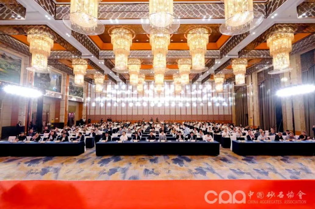 ƾ ںϷչ | Ϻ첩ɷȲʮɰʯҵƼ